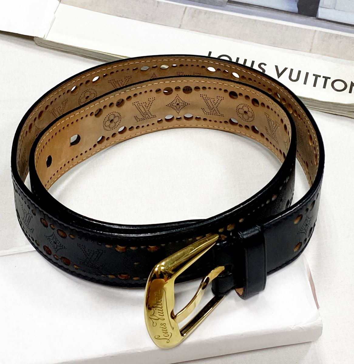 Ремень Louis Vuitton размер 85/34 цена 10 959 руб
