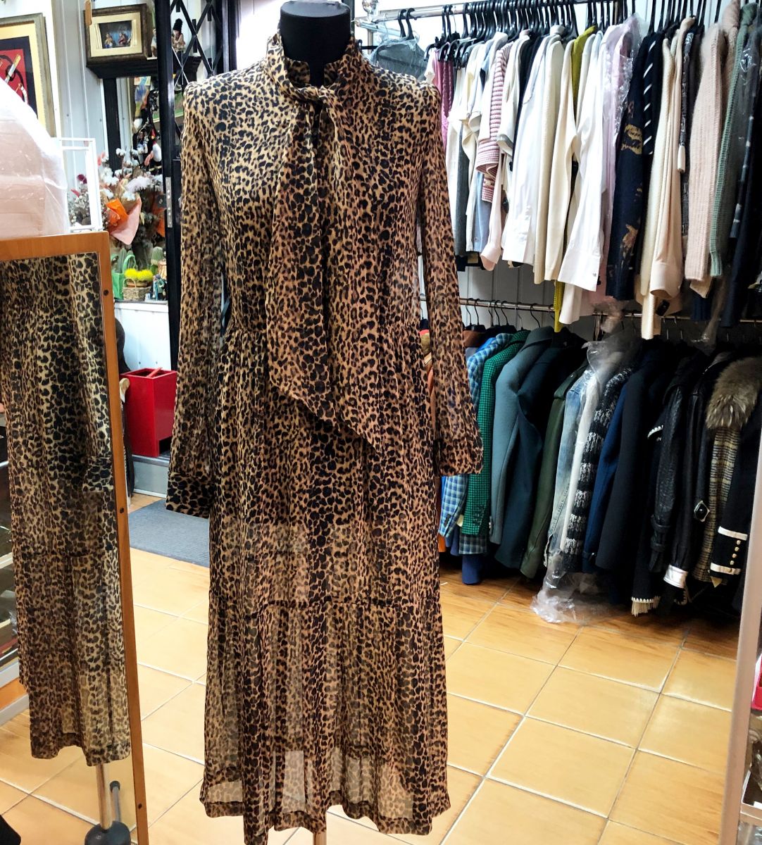 Платье /шелк/ шифон/ SAINT LAURENT размер 40 цена 61 540 руб 