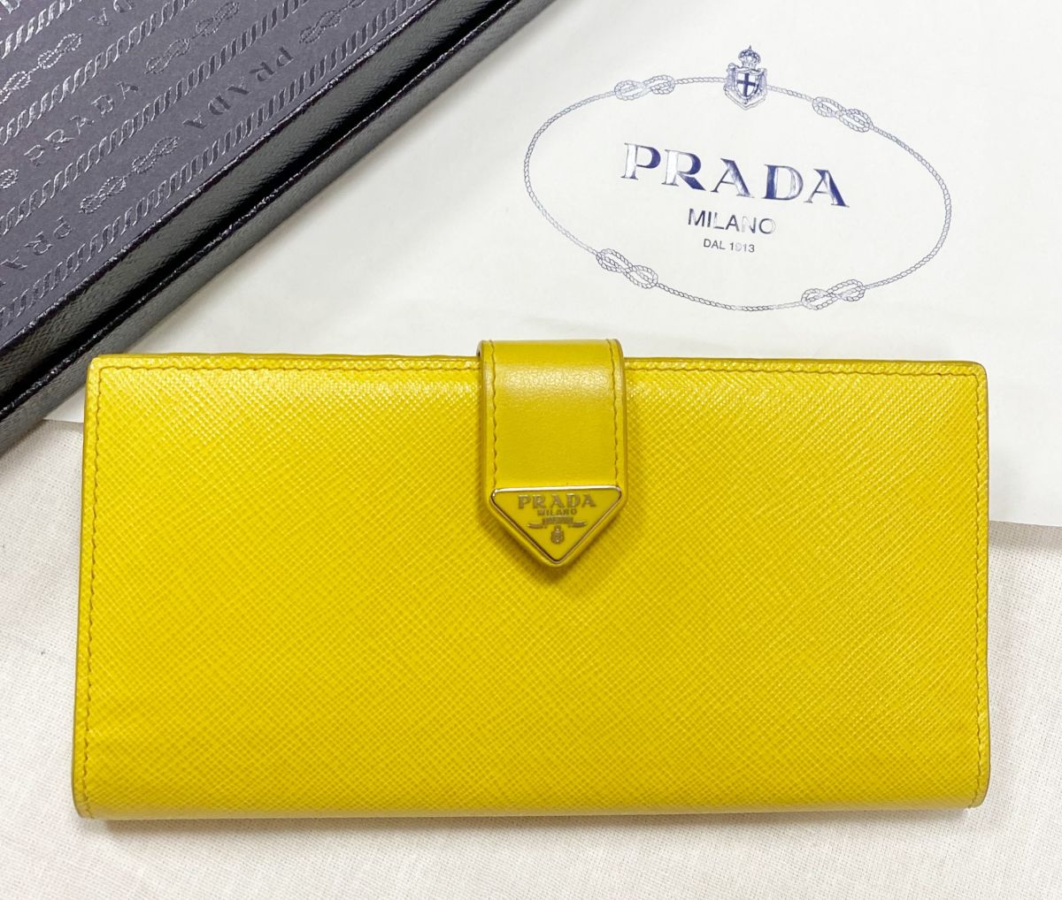 Кошелек Prada цена 15 655 руб