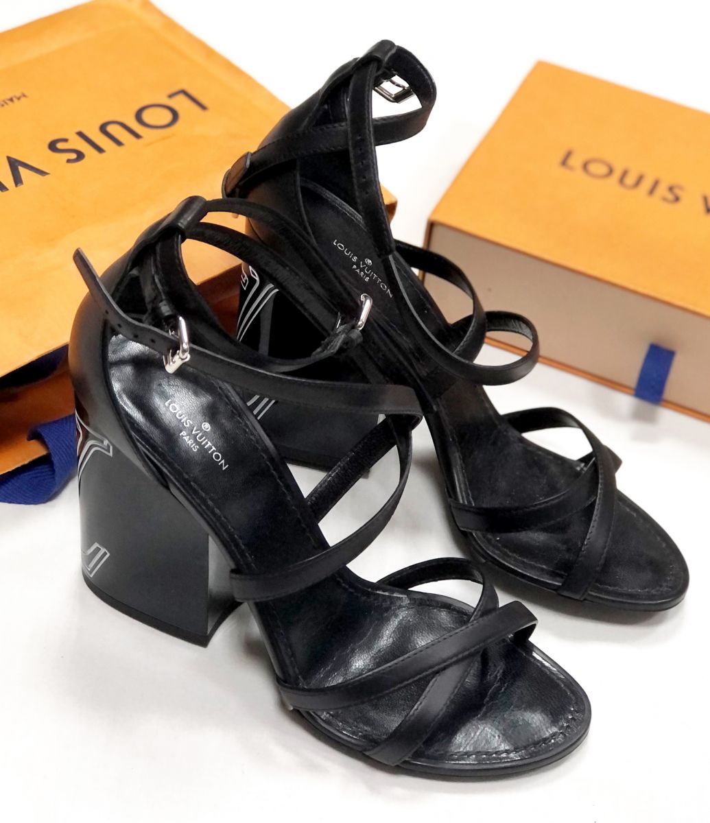 Босоножки Louis Vuitton размер 38.5 цена 34 441 руб