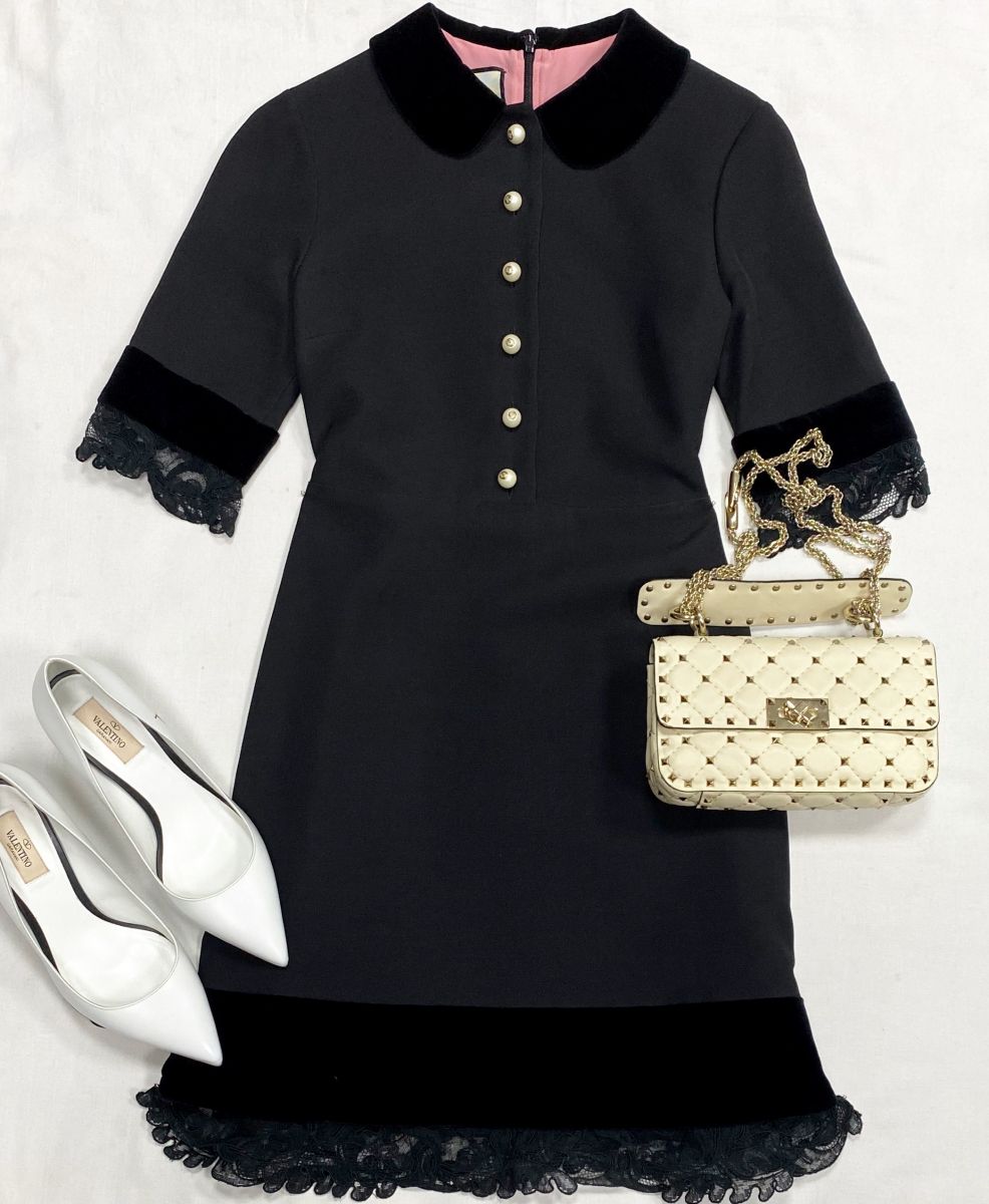 Платье Gucci размер 40 цена 23 483 руб
Туфли Valentino размер 38 цена 23 483 руб
