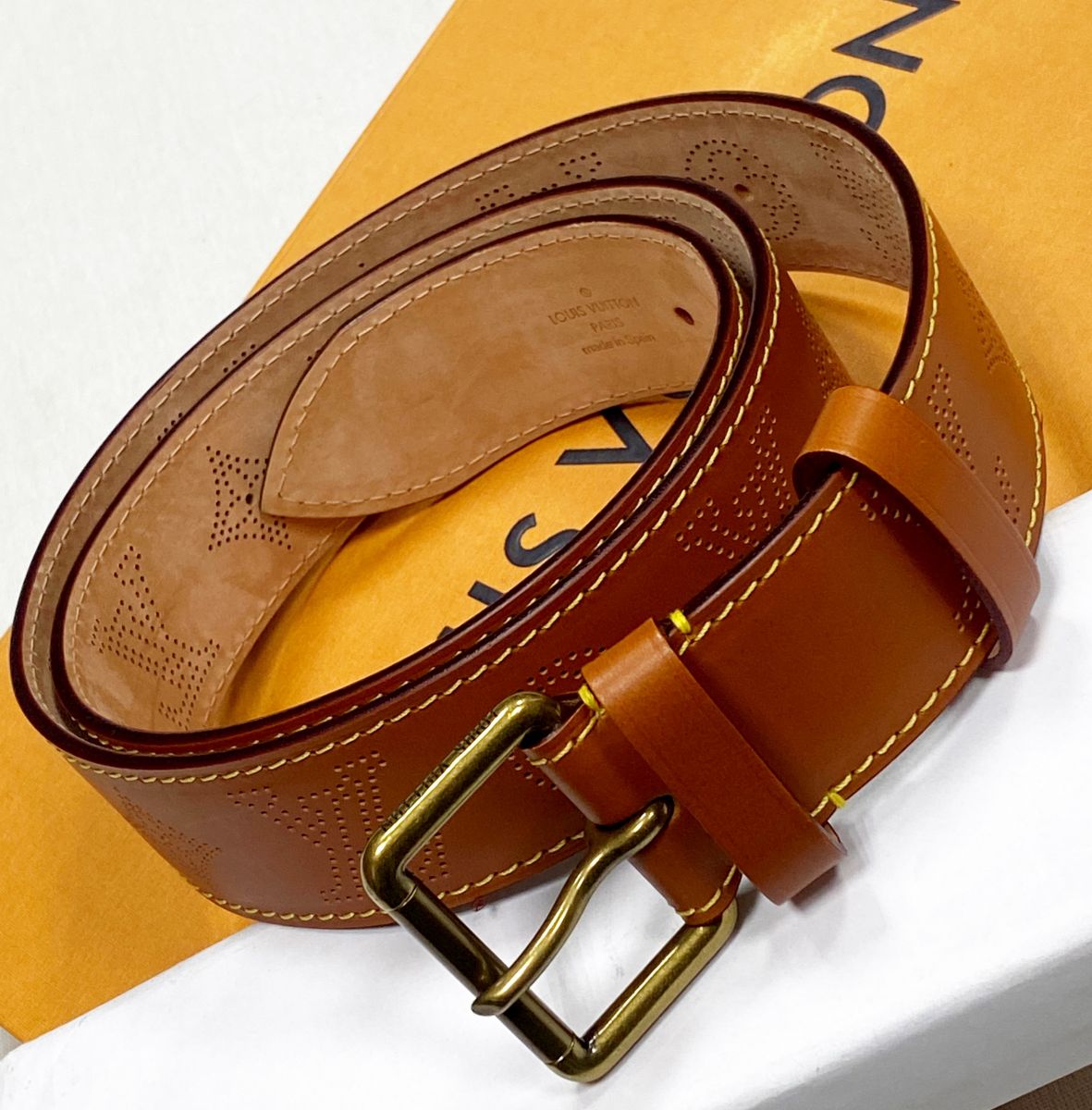 Ремень Louis Vuitton размер 100/40 цена 25 048 руб
