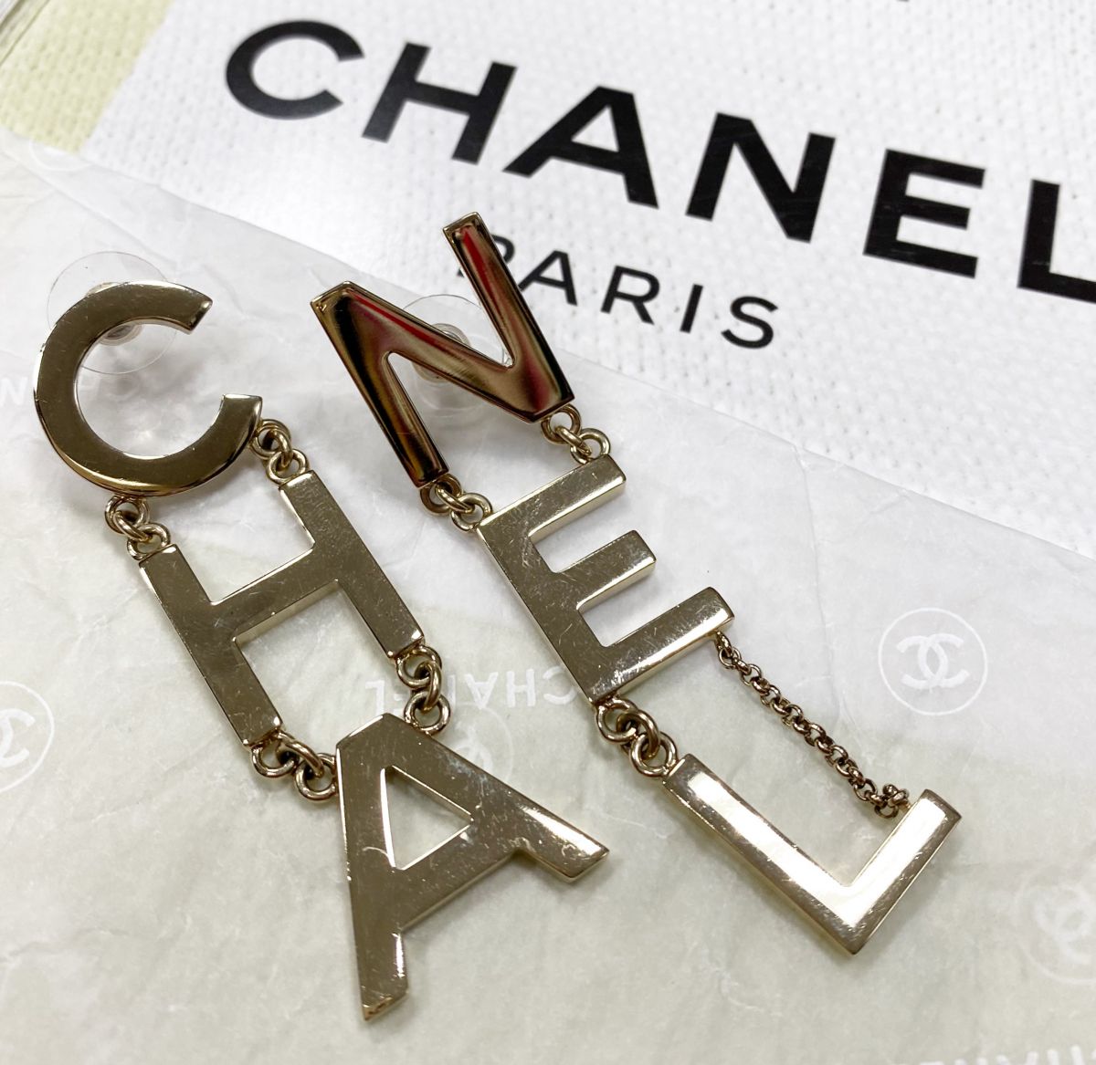 Серьги Chanel цена 46 965 руб 