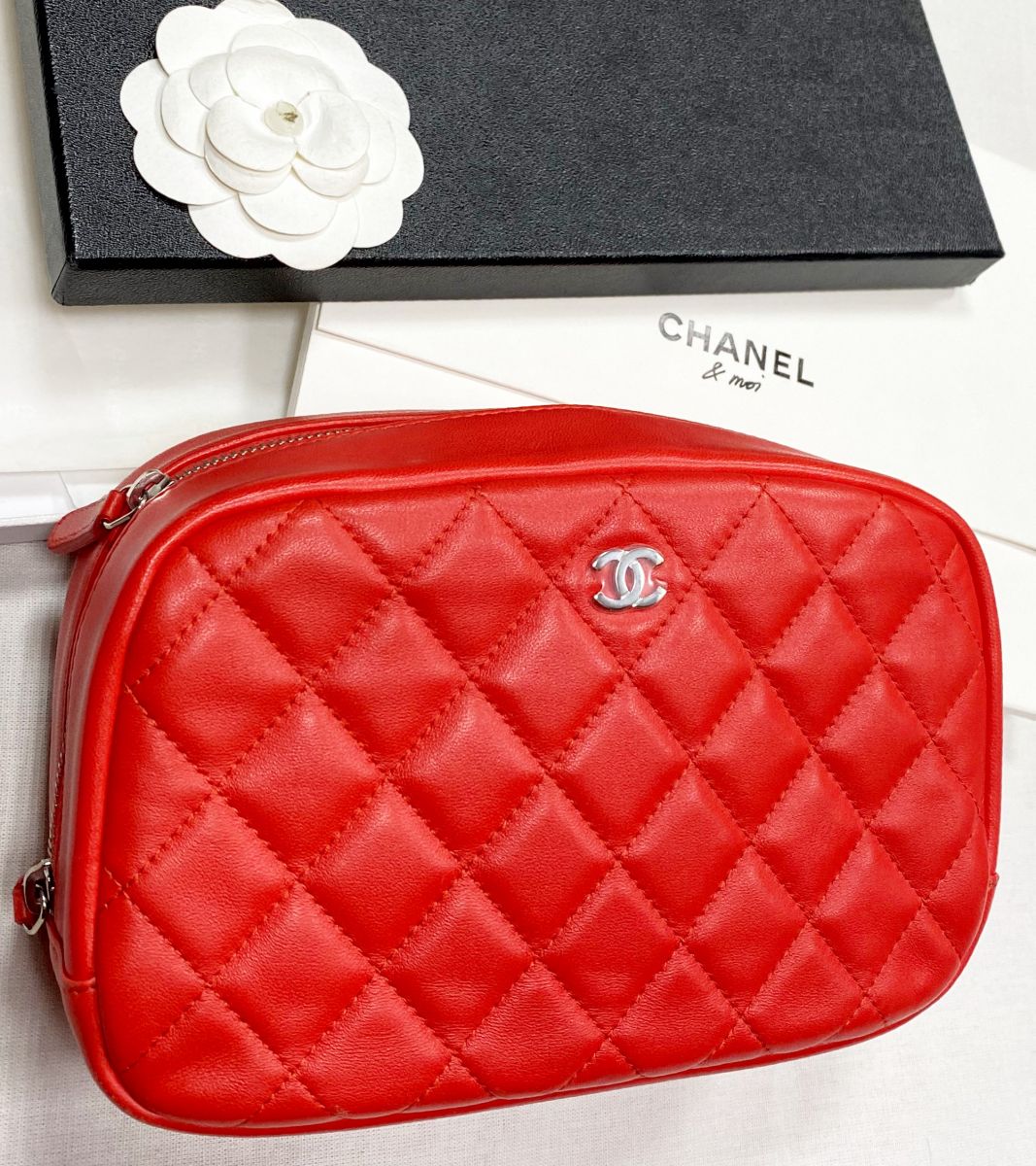 Косметичка Chanel цена 54 793 руб