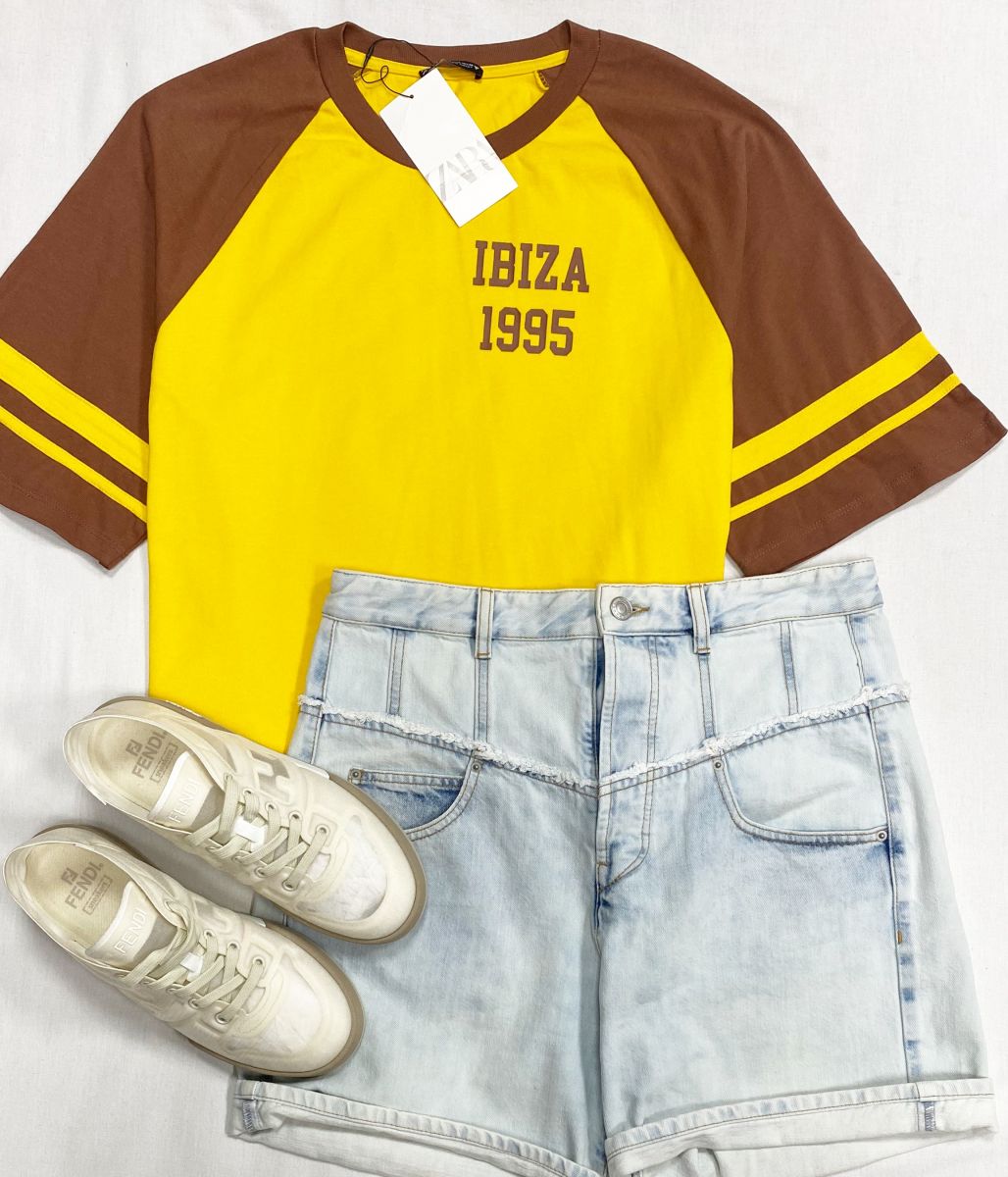 Шорты Isabel Marant размер 40 цена 10 959 руб
Кофта Zara размер L цена 4 697 руб
Кеды Fendi размер 39 цена 54 793 руб