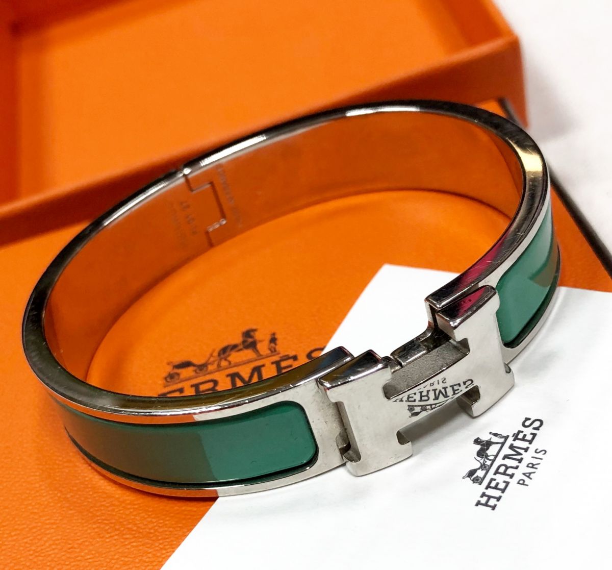 Браслет Hermes цена 31 310 руб/ в коробке/

