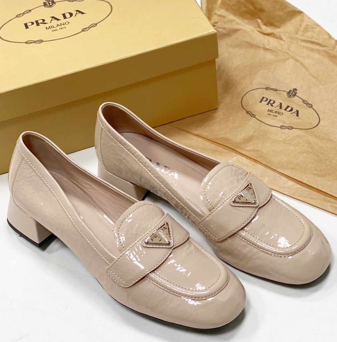 Лоферы Prada размер 40.5 цен 31 310 руб / новые / 