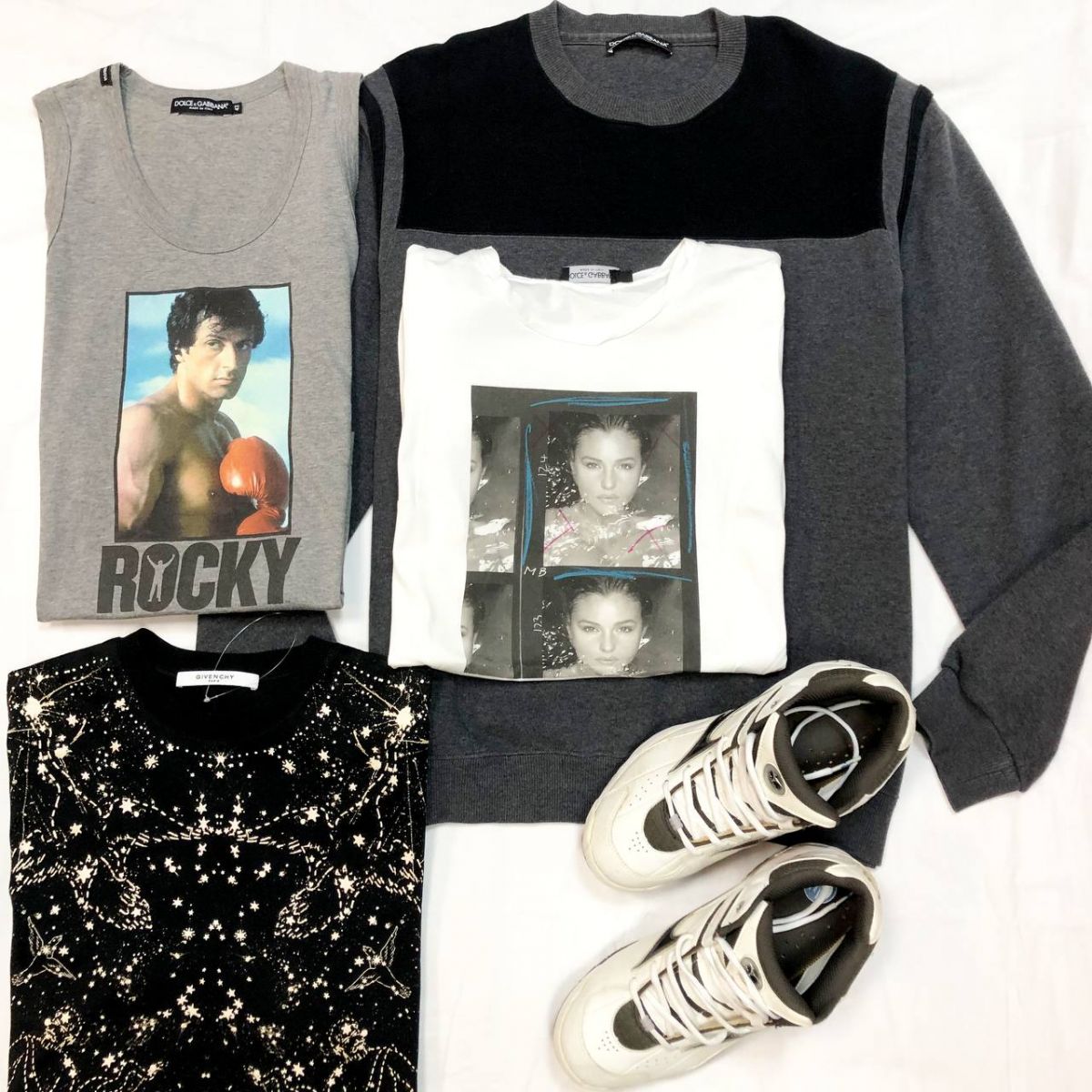 #Mechtamen
Худи/ футболки DOLCE GABBANA GIVENCHY размер 42/54 / XS цена 4 616 руб / 6 154 руб / 7 693 руб / 13 847 руб