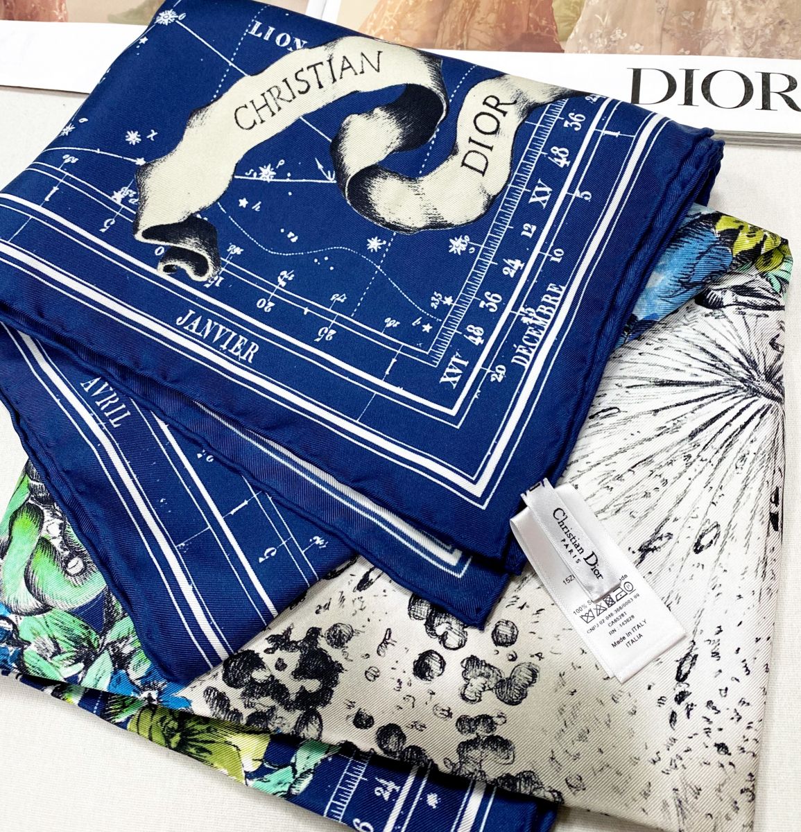 Платок / шелк / Christian Dior размер 90/90 цена 23 483 руб
