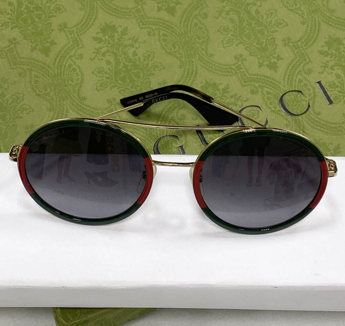 Очки Gucci цена 12 524 руб
