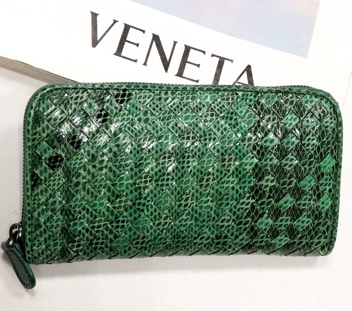 Кошелек BOTTEGA VENETA цена 46 965 руб

