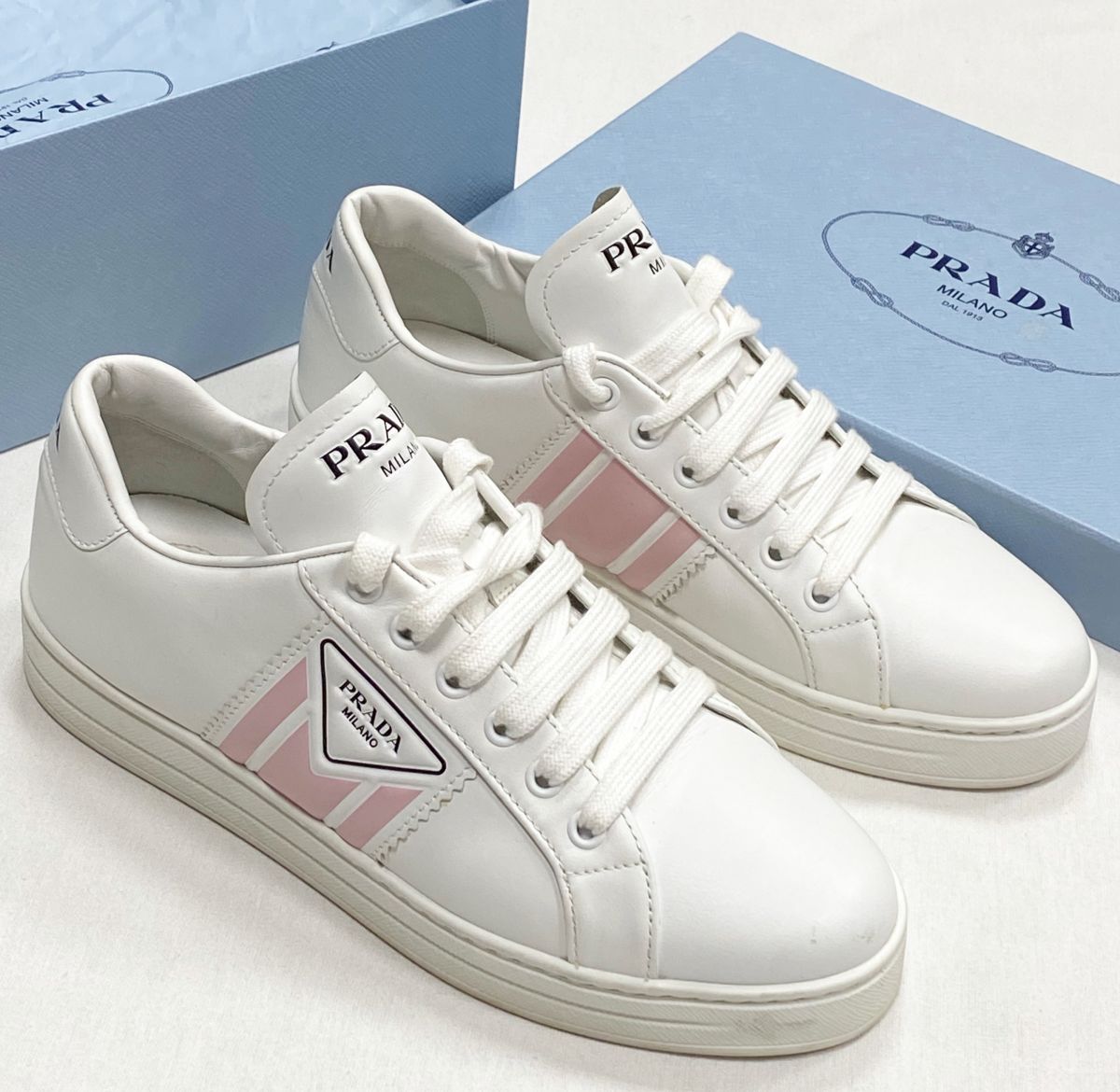 Кеды Prada размер 38 цена 46 965 руб


