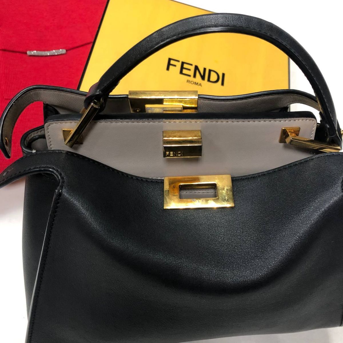 Сумочка Fendi цена 70 448 руб 