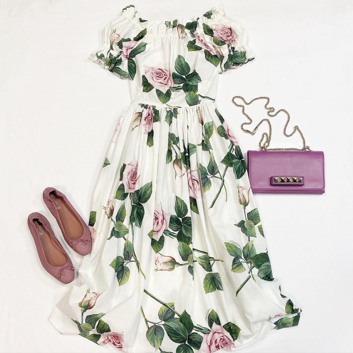 Платье Dolce Gabbana размер 42 цена 23 078 рубБалетки Gucci размер 36.5 цена 10 770 рубСумка Valentino