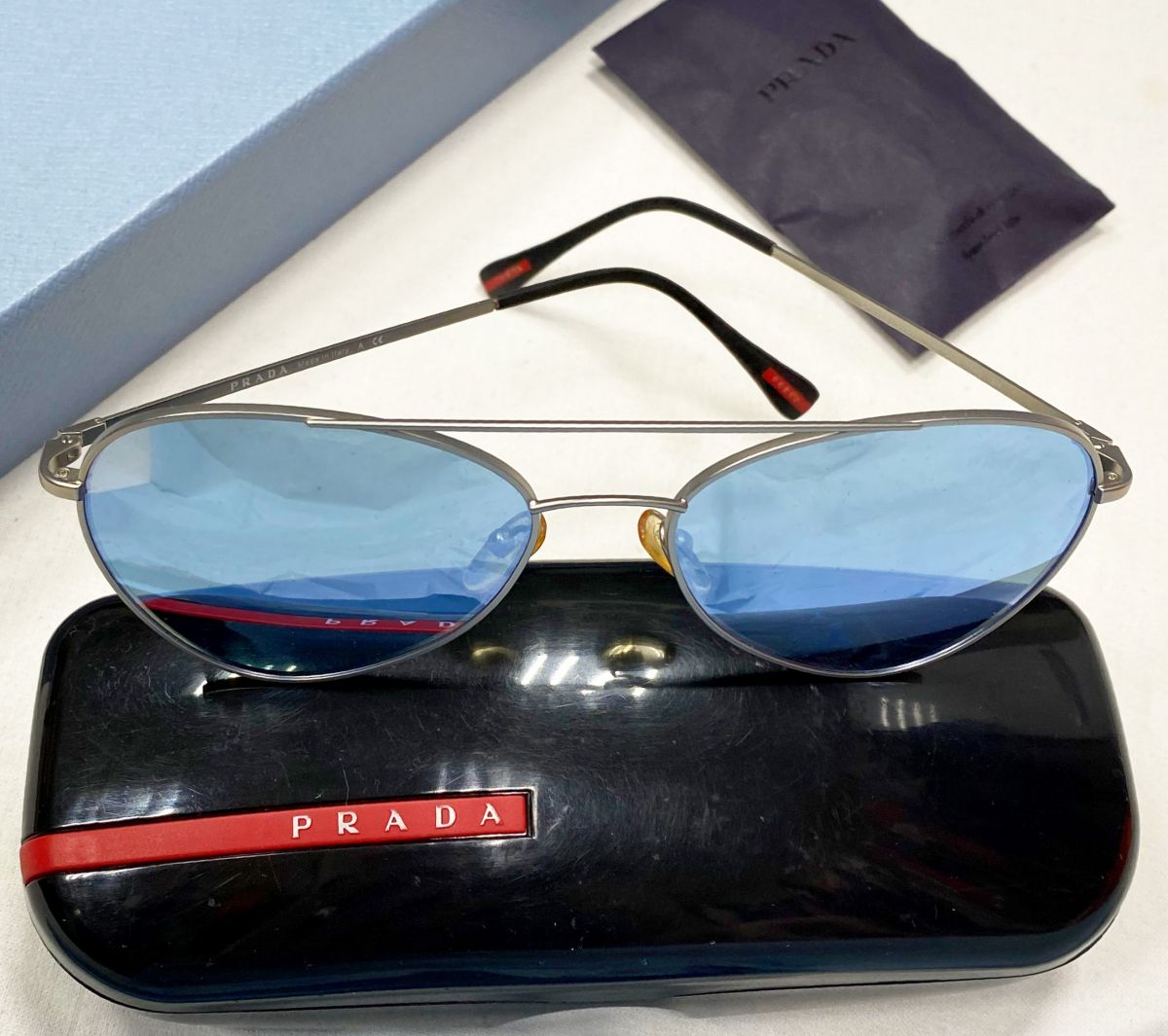 Очки Prada цена 18 786 руб