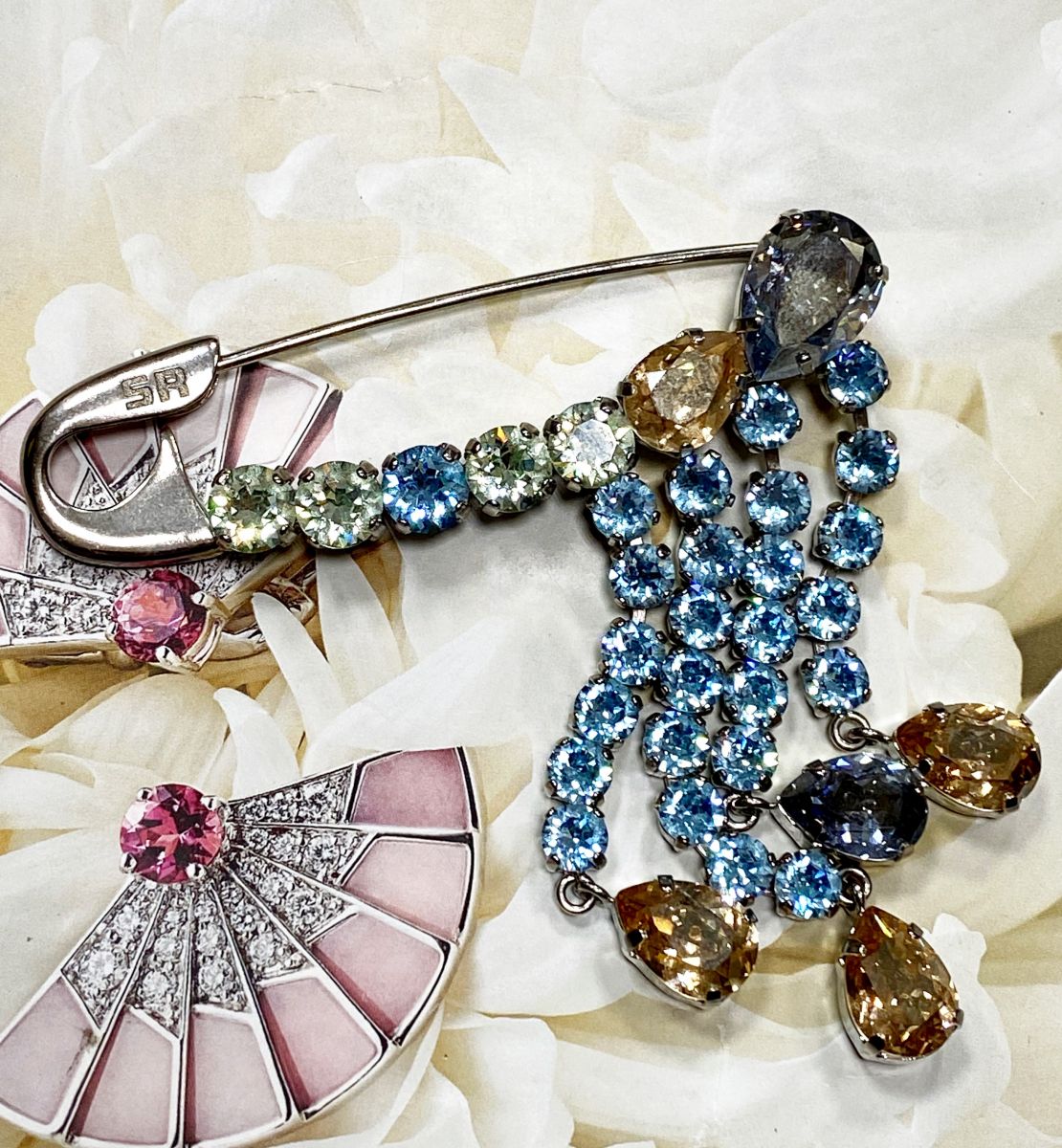 Брошка /камни/ Sonia Rykiel цена 7 828 руб
