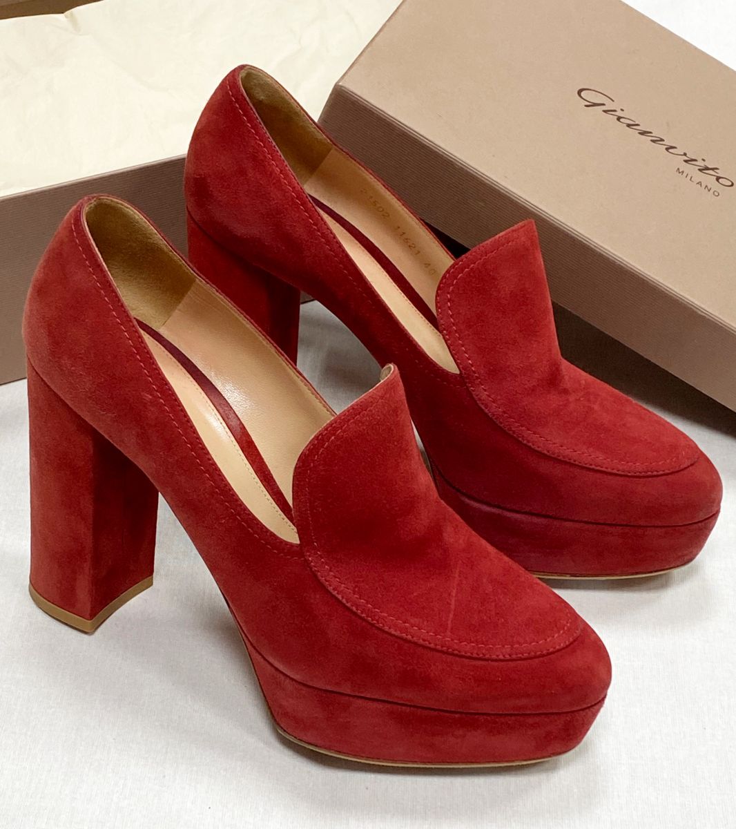 Туфли Gianvito Rossi размер 40 цена 23 483 руб
