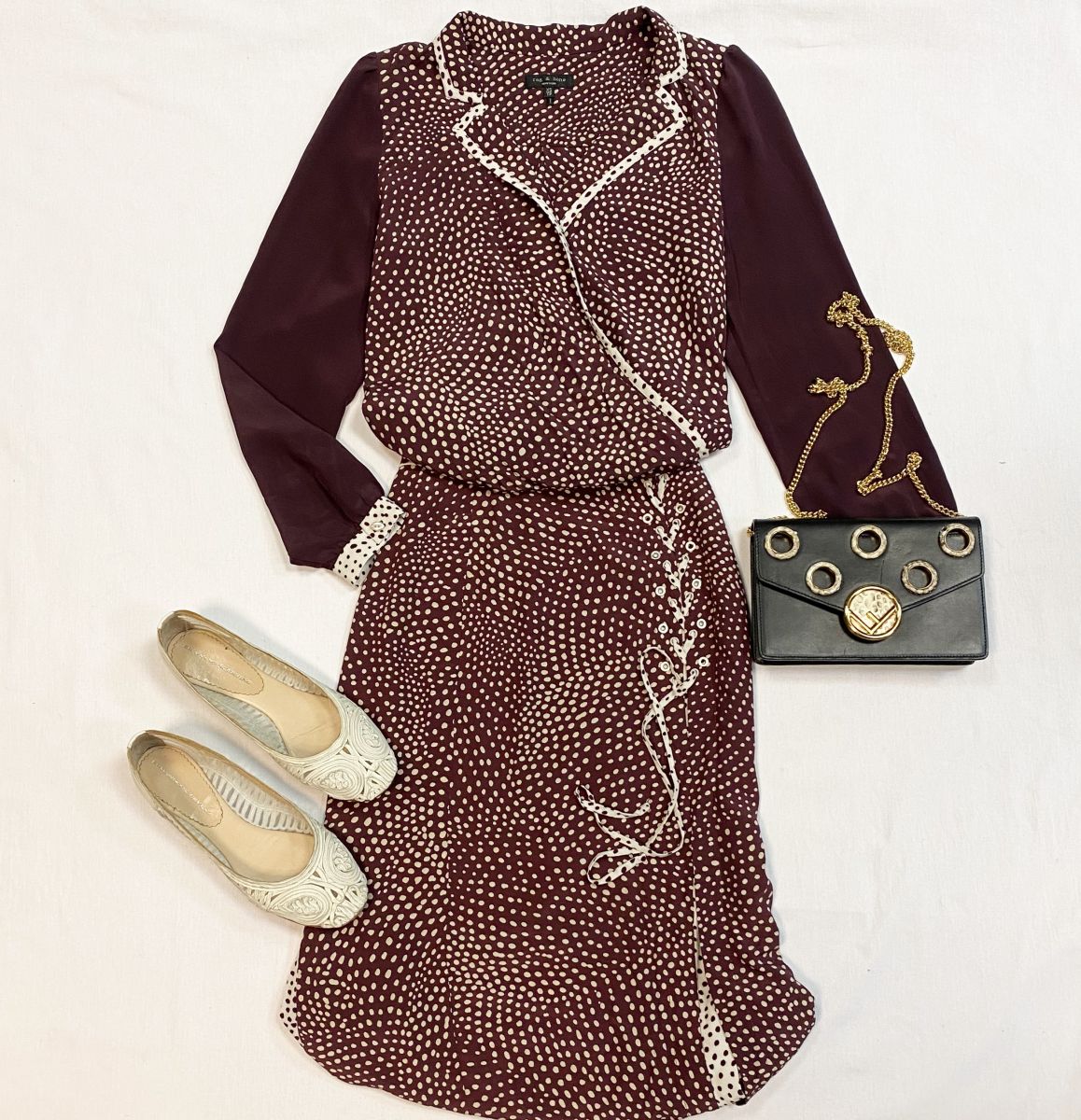 Костюм Tag Bone размер XS цена 4 616 руб
Балетки Ermanno Scervino размер 38 цена 7 693 руб 
Сумка Fendi 