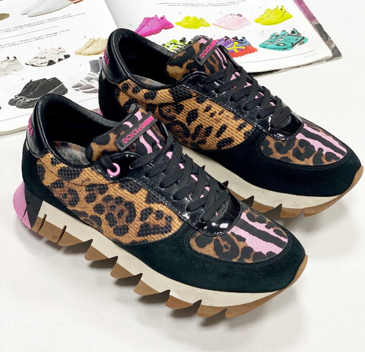 Кроссовки Dolce Gabbana размер 37 цена 12 308 руб 