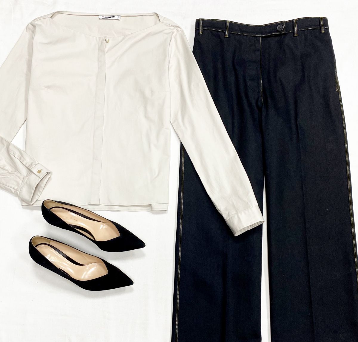 Джинсы Salvatore Ferragamo размер 42 цена 18 786 рубРубашка Jil Sander размер 42 цена 7 828 рубТуфли Gianvito Rossi размер 40.5 цена 15 655 руб