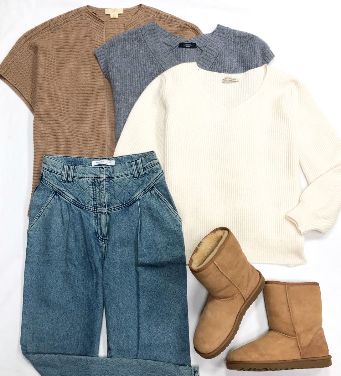 Кардиган Michael Kors размер S цена 15 655 руб
Жилет Weekend/ Max Mara /размер L цена 7 828 руб
Кофта Saint Cashmere размер 38 цена 10 959 руб
Джинсы Philosophy размер 42 цена 4 697 руб
Ugg размер 39 цена 9 393 руб