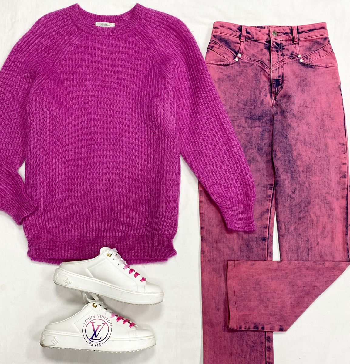 Джинсы Stella McCartney размер 26 цена 7 828 руб
Кофта Max Mara размер S цена 7 828 руб
Кеды Louis Vuitton размер 39 цена 62 620 руб