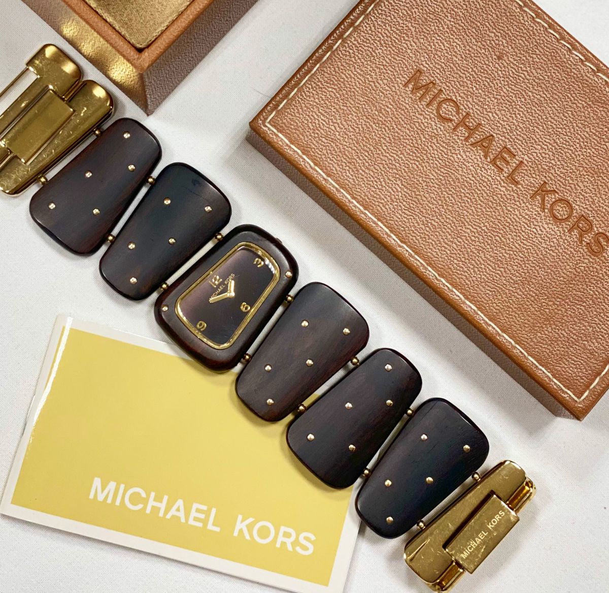 Часы Michael Kors цена 10 959 руб / упаковка /
