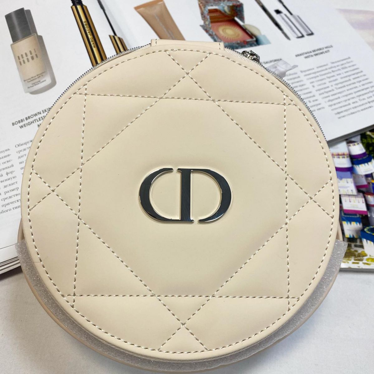 Косметичка Dior цена 3 077 руб /новая/ 