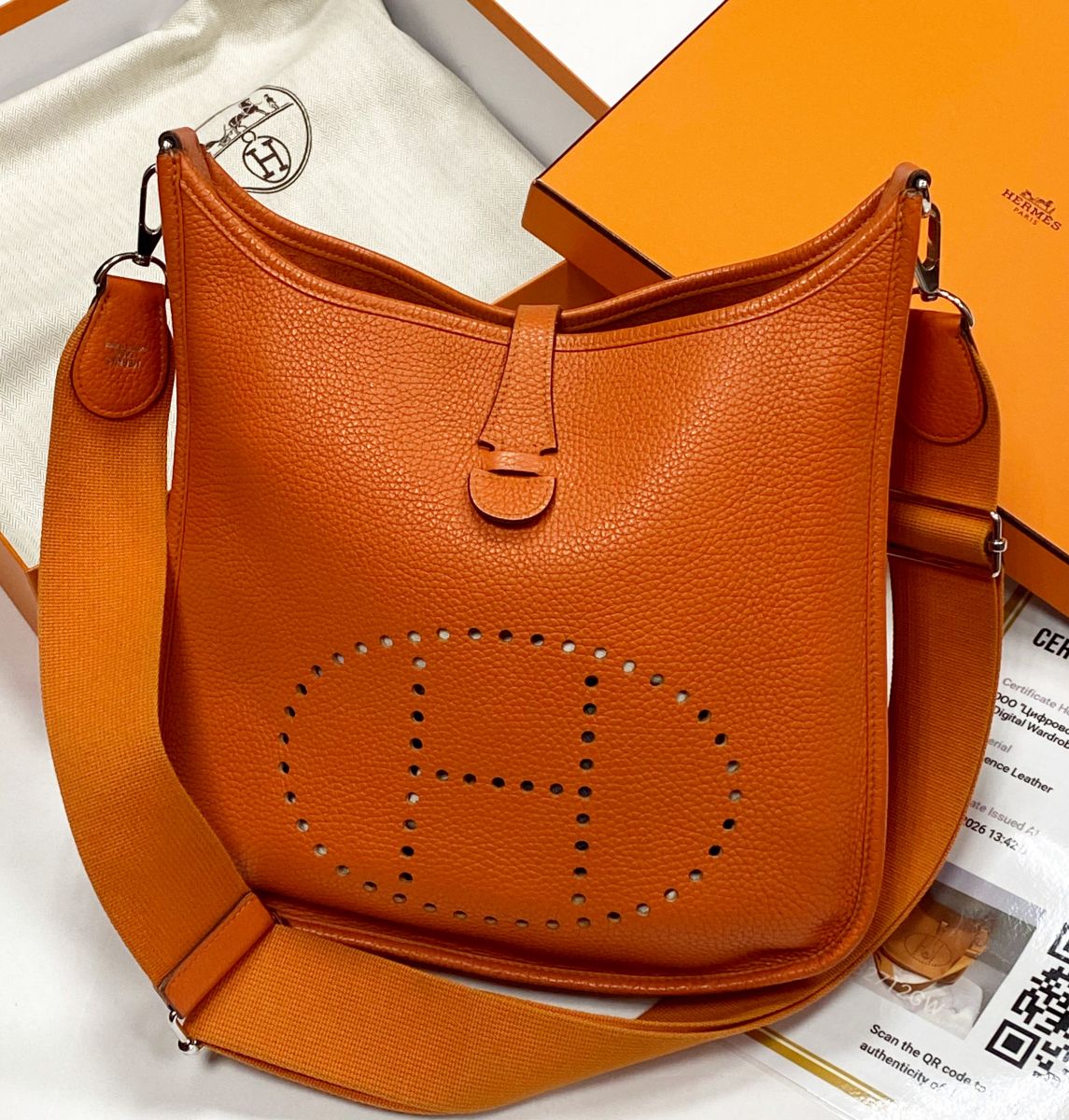 Сумка Hermes размер 28 цена 180 033 руб/ в коробке/

