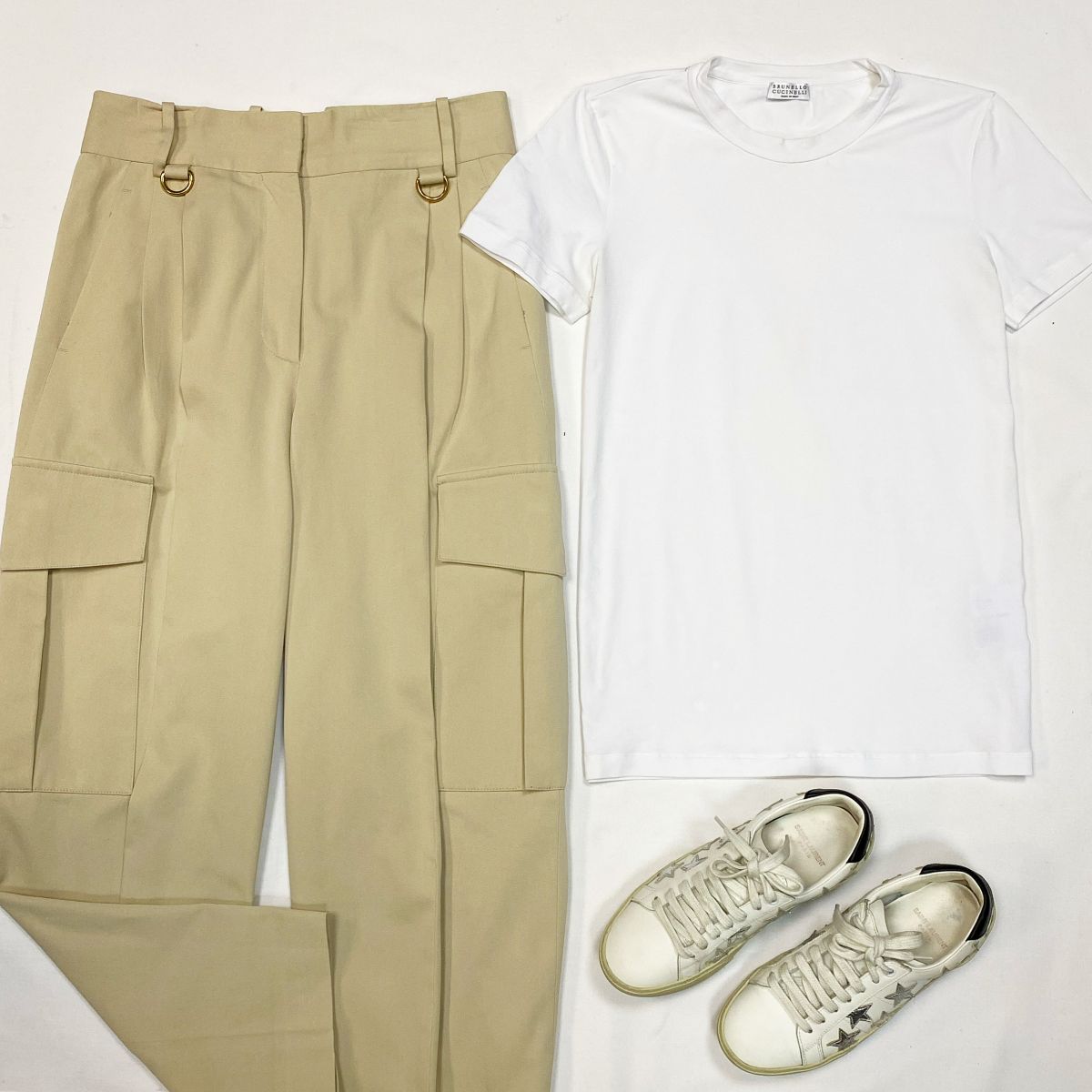 Брюки Givenchy размер 36 цена 15 385 руб Футболка Brunello Cucinelli размер M цена 4 616 руб Кеды Saint Laurent размер 36 цена 15 385 руб