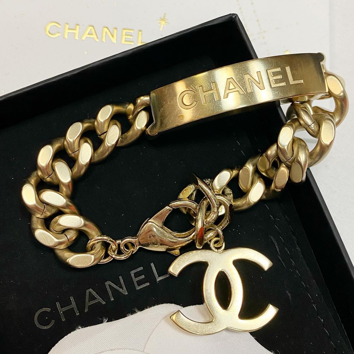 Браслет Chanel цена 38 463 руб  / упаковка / 