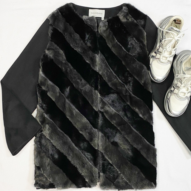Пальто/мех норки/ YSL  размер 36 цена 23 078 рубКроссовки LOUIS VUITTON размер 38 цена 30 770 руб