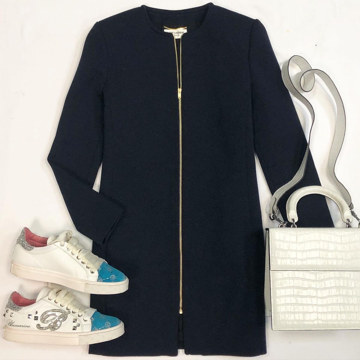 Платье SAINT LAURENT  размер 36 цена 23 078 рубКеды BLUMARIN  размер 39 цена 15 385 рубСумка 0711