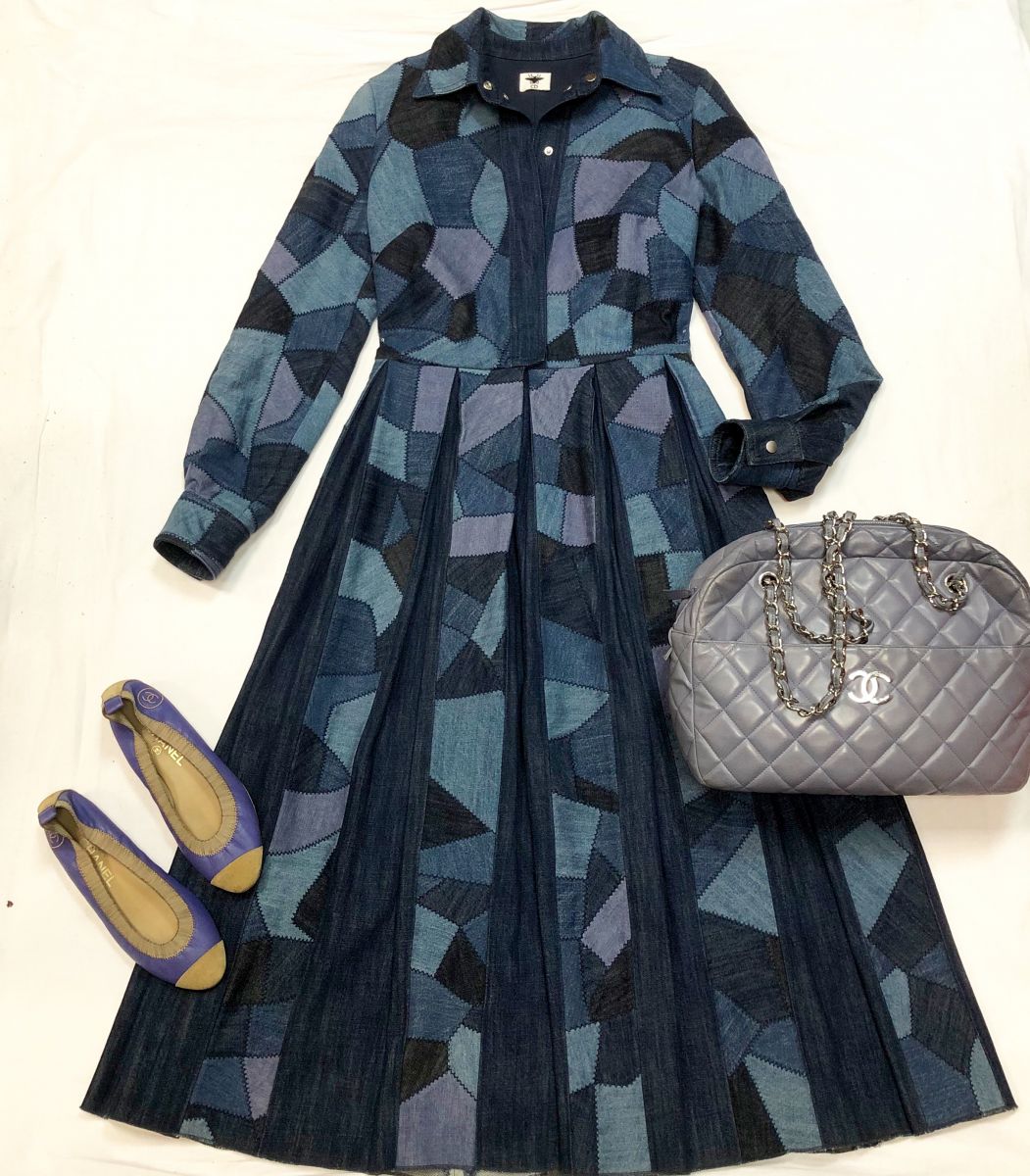 Платье джинсовое Christian Dior размер 38/36 - 42 цена 30 770 руб 
Сумка Chanel