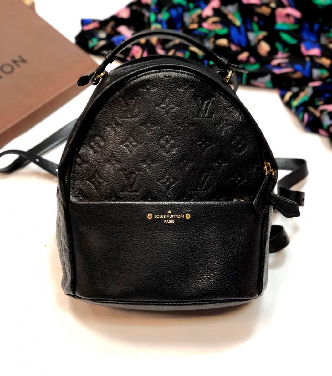 Рюкзак LOUIS VUITTON размер 22/25 цена 61 540 руб