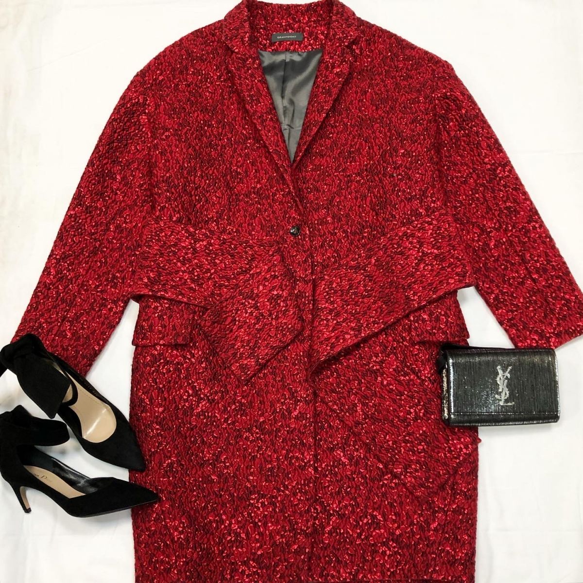 Костюм McQueen размер 38/42 цена 10 770 руб Туфли Christian Dior размер 37.5 цена 30 770 руб Клатч YSL