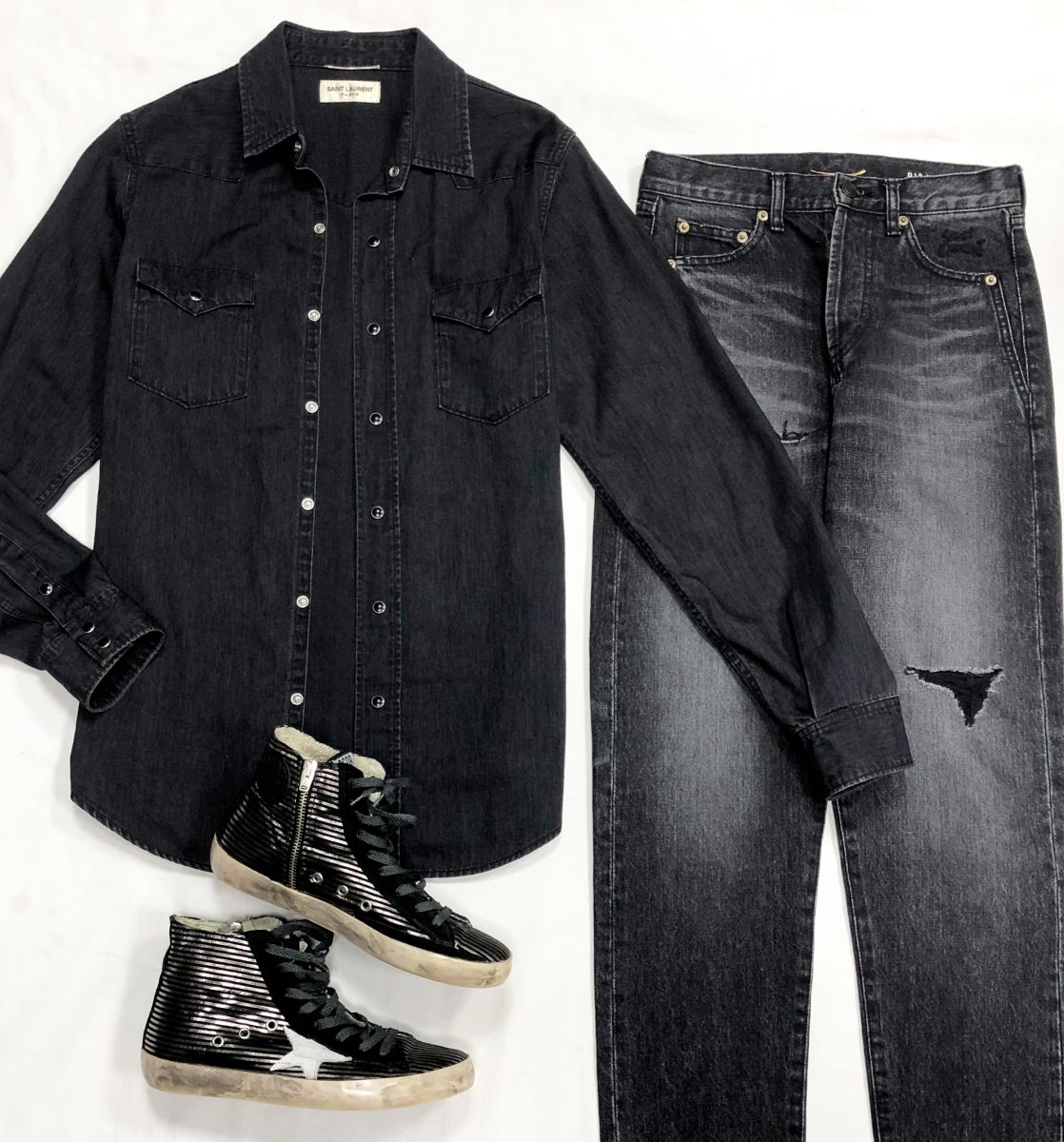 Рубашка Saint Laurent размер S цена 23 483 руб
Джинсы Saint Laurent размер 26 цена 28 179 руб
Кеды Golden Goose размер 39 цена 10 959 руб