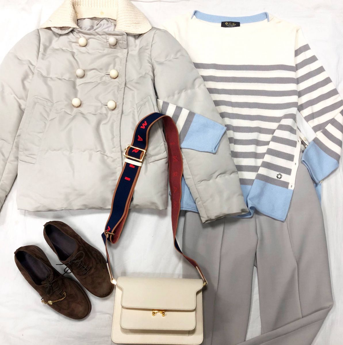 Куртка PRADA размер S цена 31 310 руб 
Кофта /кашемир/ Loro Piana baby cashemir размер 44 цена 31 314 руб 
Брюки Brunello Cuccinelli размер  44/46 цена 10 959 руб 
Сумка MARNI