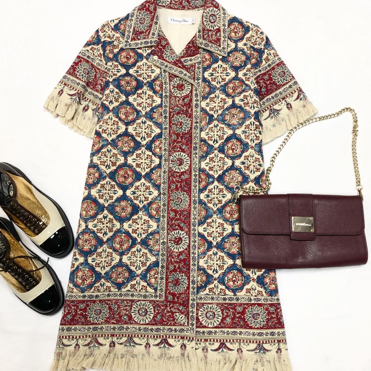 Пальто Christian Dior размер 36/40 цена 46155 руб Ботинки Chanel размер 39 цена 30 770 руб Сумка Ferre