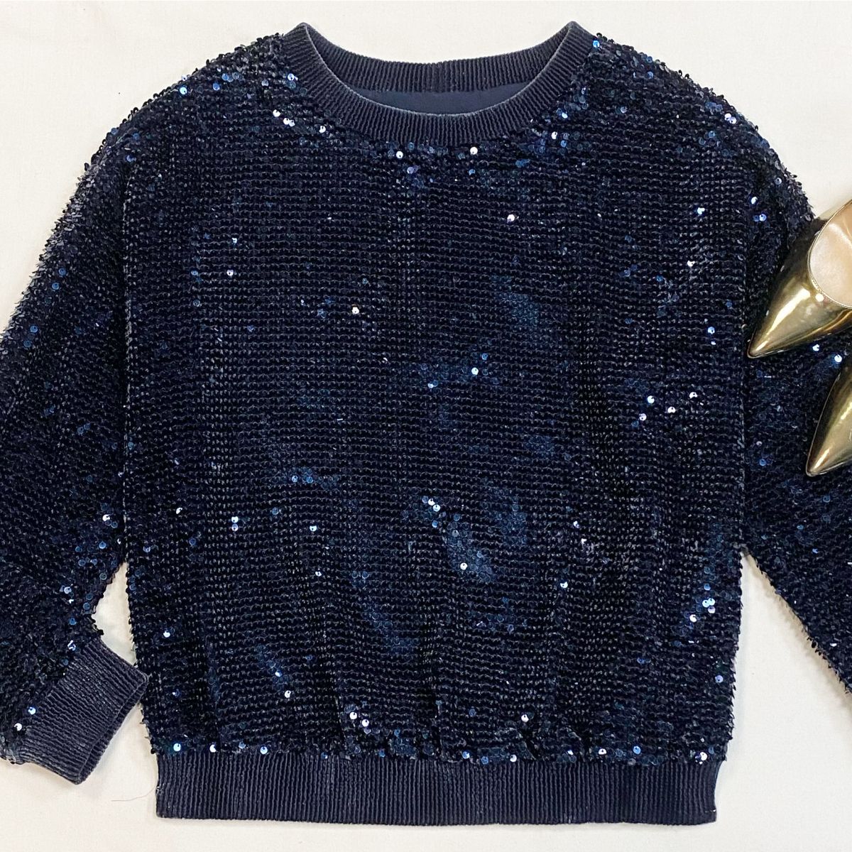 Кофта/пайетки/ Armani размер 44 цена 15 395 рубТуфли Gianvito Rossi размер 36.5 цена 15 385 руб