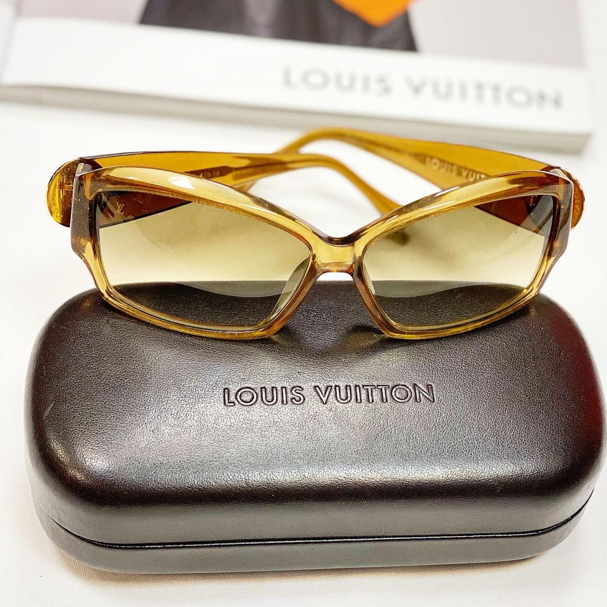 Очки Louis Vuitton цена 9 231 руб 
