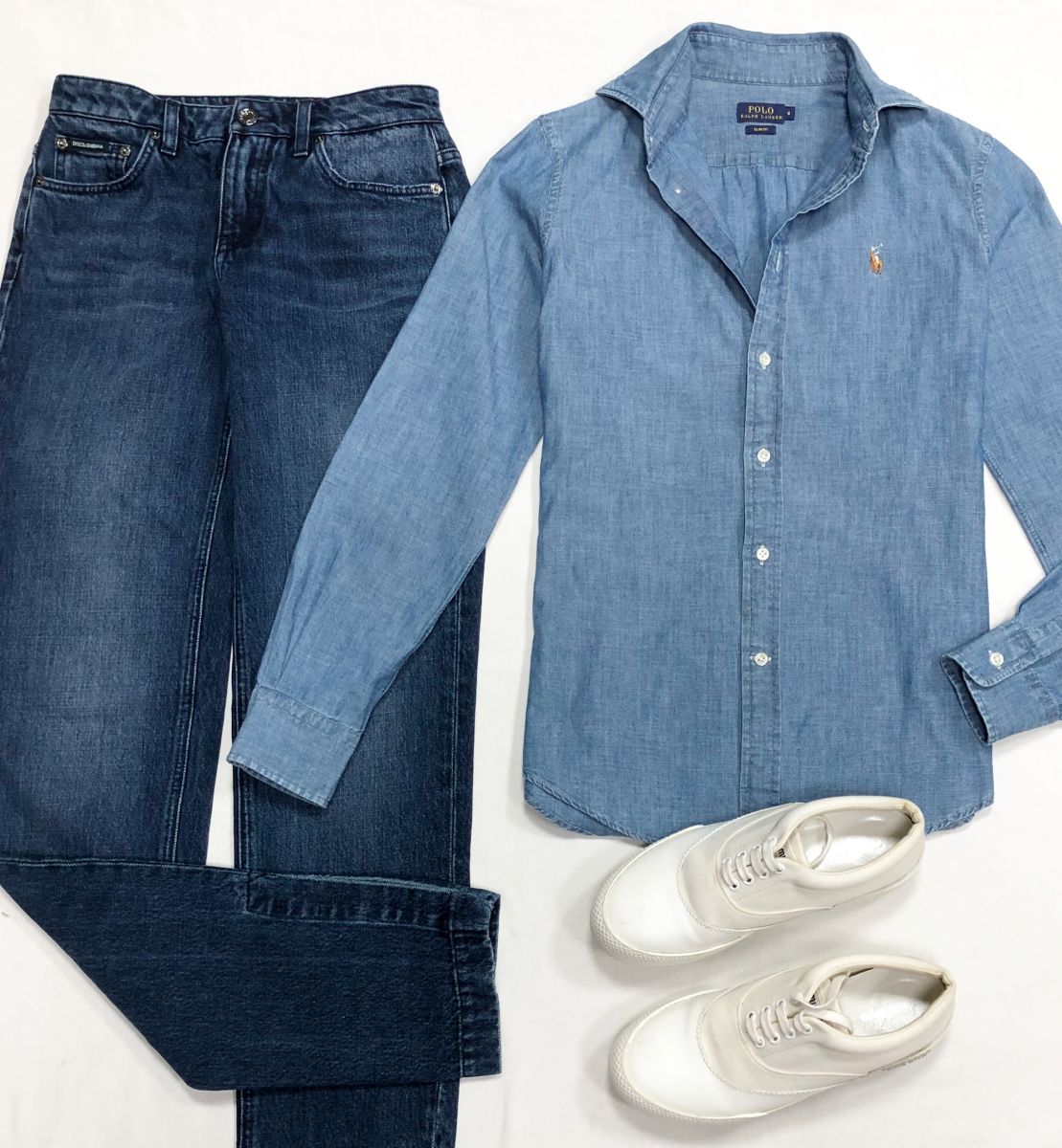 Джинсы Dolce Gabbana размер 38 цена 10 959 руб
Рубашка Ralph Lauren размер 6 цена 4 697 руб
Кеды Miu Miu размер 38 цена 23 483 руб