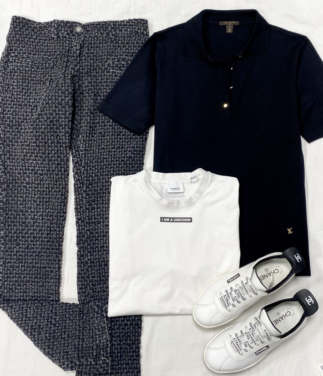 Джинсы Chanel размер 36 цена 31 310 руб 
Поло / шерсть / Louis Vuitton размер L цена 15 655 руб 
Футболка Burberry размер S цена 4 697 руб 
Кеды Chanel размер 39 цена 78 275 руб