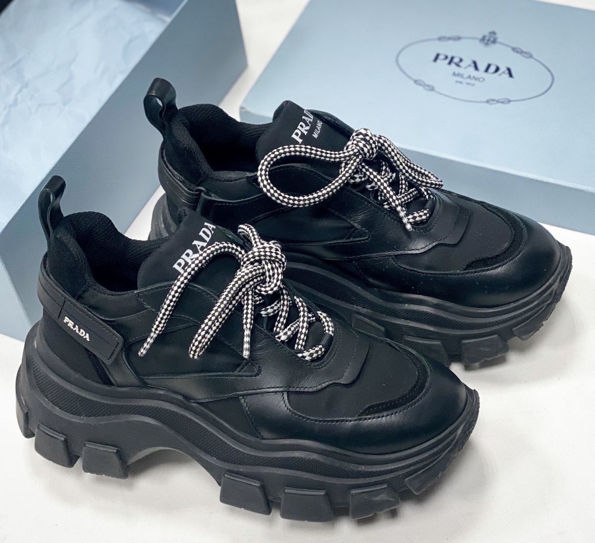 Кроссовки Prada размер 37.5 цена 31 310 руб 