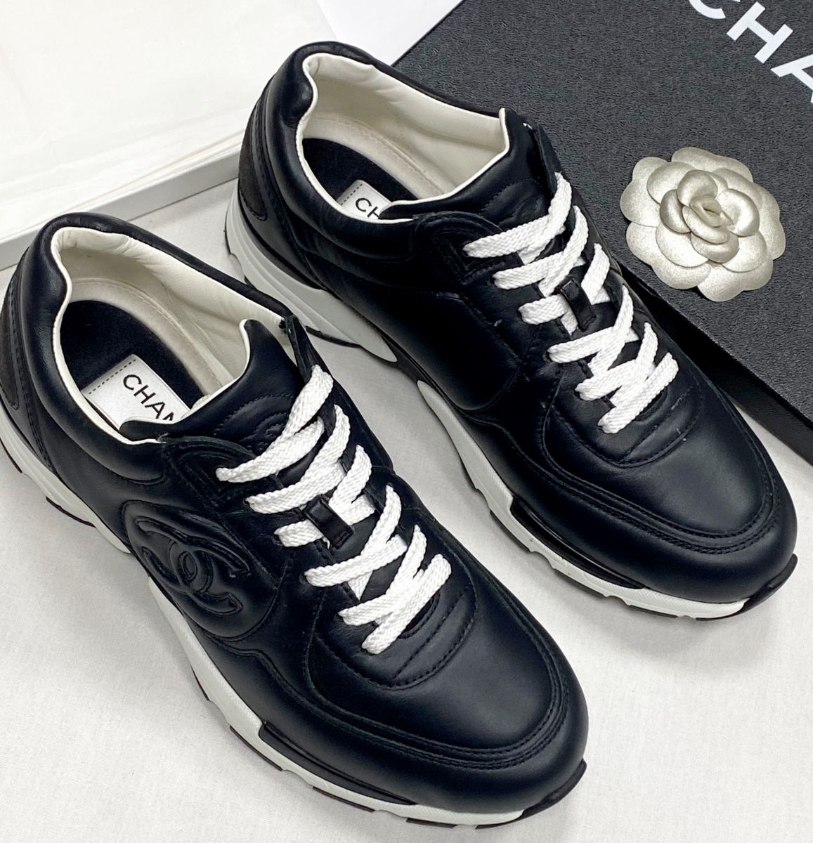 Кроссовки Chanel размер 38 цена 46 965 руб
