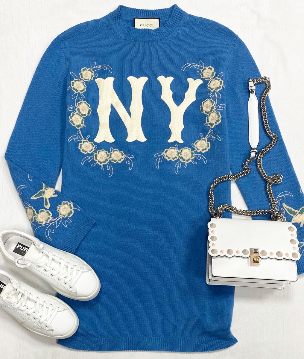 Платье Gucci размер XS цена 23 483 руб
Кеды Golden Goose размер 38 цена 18 786 руб
Сумка Fendi 