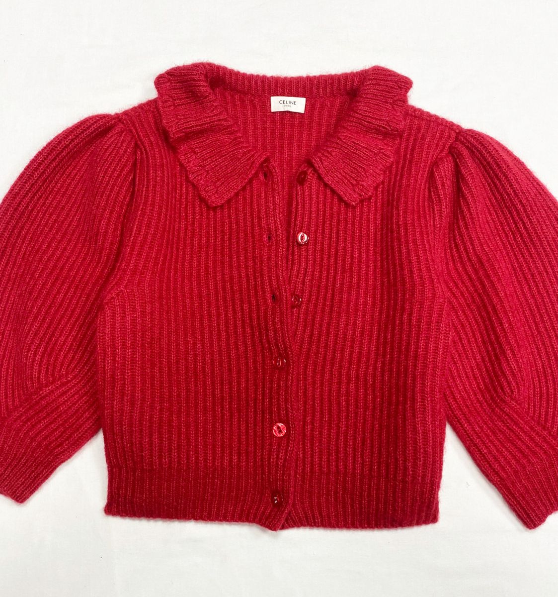 Кофта Celine размер M цена 36 006 рубТуфли Miu Miu размер 39 цена 23 483 руб