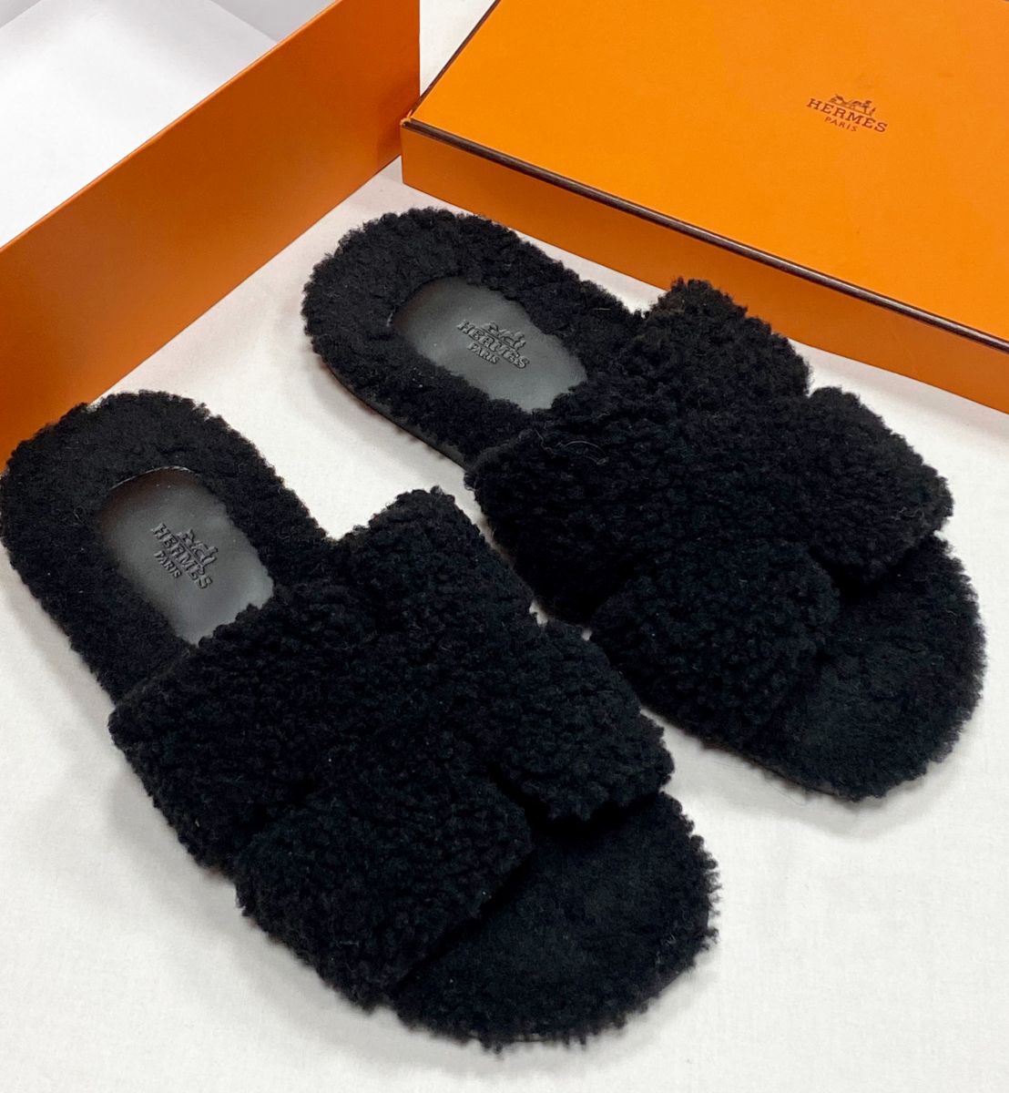 Сабо Hermes размер 41 цена 78 275 руб


