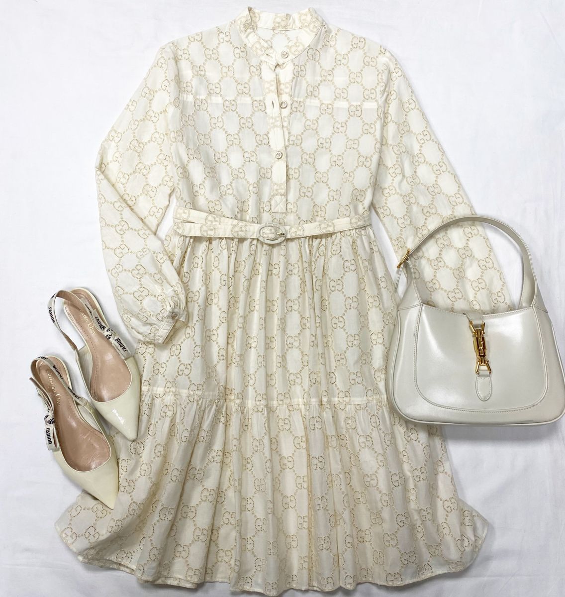 Платье Gucci размер 42 цена 31 310 руб 
Мюли Christian Dior размер 37 цена 31 310 руб 
Сумка Gucci