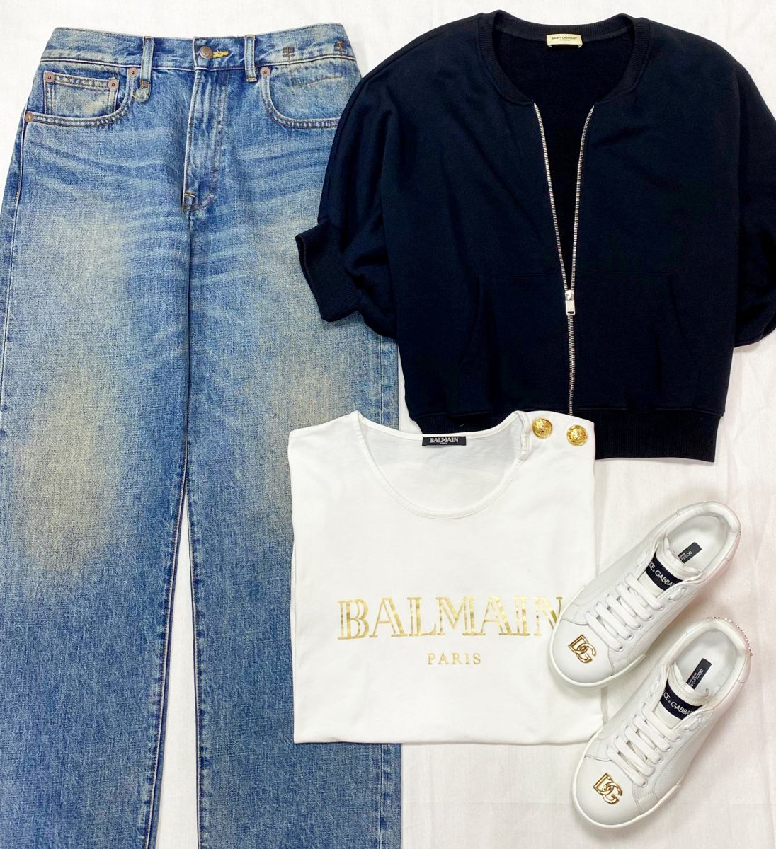 Джинсы R13 размер 27 цена 23 483 руб
Толстовка Saint Laurent размер L цена 23 483 руб 
Майка Balmain размер 38 цена 7 828 руб 
Кеды Dolce Gabbana размер 36.5 цена 23 483 руб